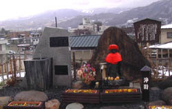 142-4.jpg